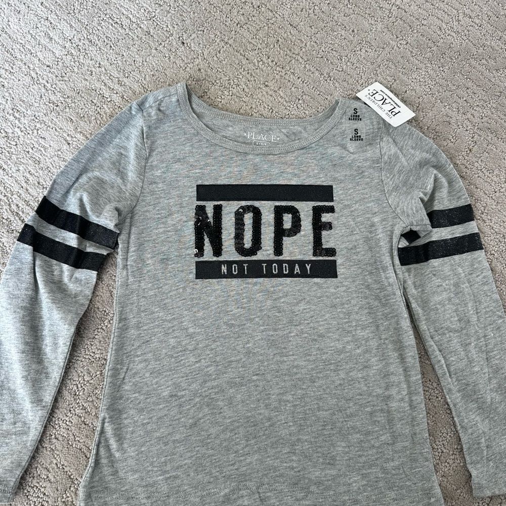 Girls Long sleeve shirts size 5/6